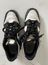 NIKE Boys black white sneakers 7 Y
