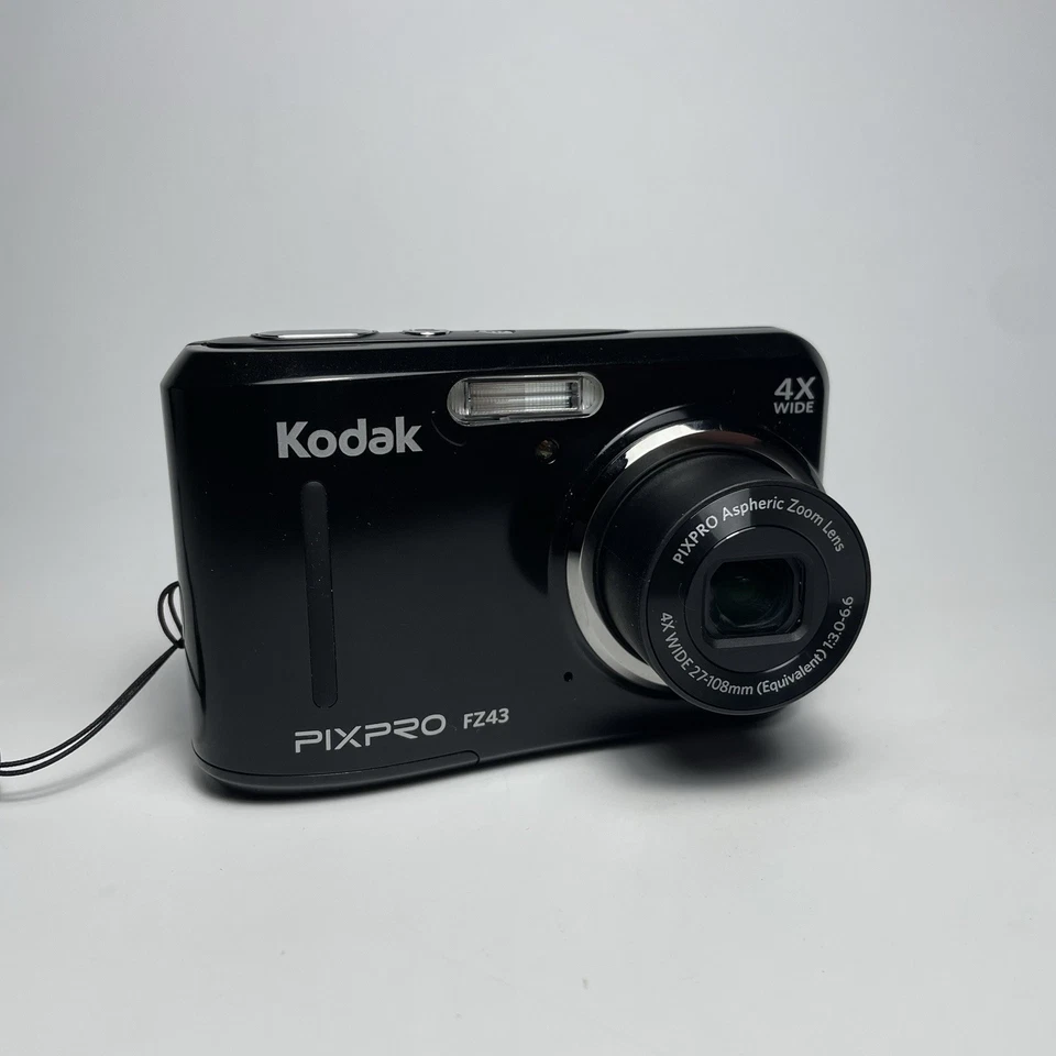 Kodak PixPro FZ43 16.0MP Compact Digital Camera Tested Working + Camera Case - Image 2 of 4