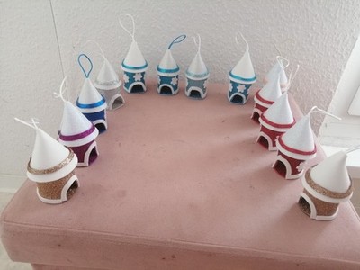 Selbstgebastelte Mini Weihnachtshütten DIY Weihnachtshandwerk