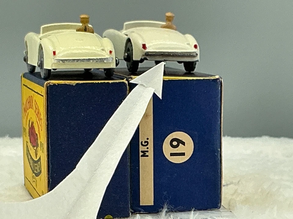 Matchbox Lesney#19B,MG,"GOLD TRIM"n,MINT,B4 Box all Original - Image 3 of 4