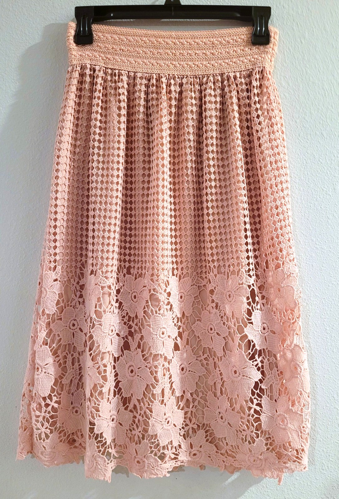 J. Gee Women’s Pink Smocked Waist Crochet Lace Midi Skirt Size Small Boho