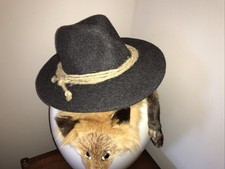 Trachtenhut Tirolerhut Dreispitz anthrazit hellbraune geflochtene Kordel 58