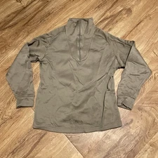 US Military Undershirt Cold Weather Beige Men Medium Winter Sweater 1/4 Zip
