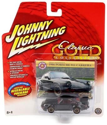 1:64 Johnny Lightning 1986 Porsche Carrera black Gregg Underwood's Classic Gold