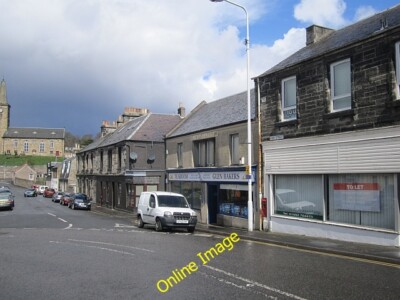 Photo 6x4 Markinch High Street A bakers and cafe on the corner with Balbi c2013