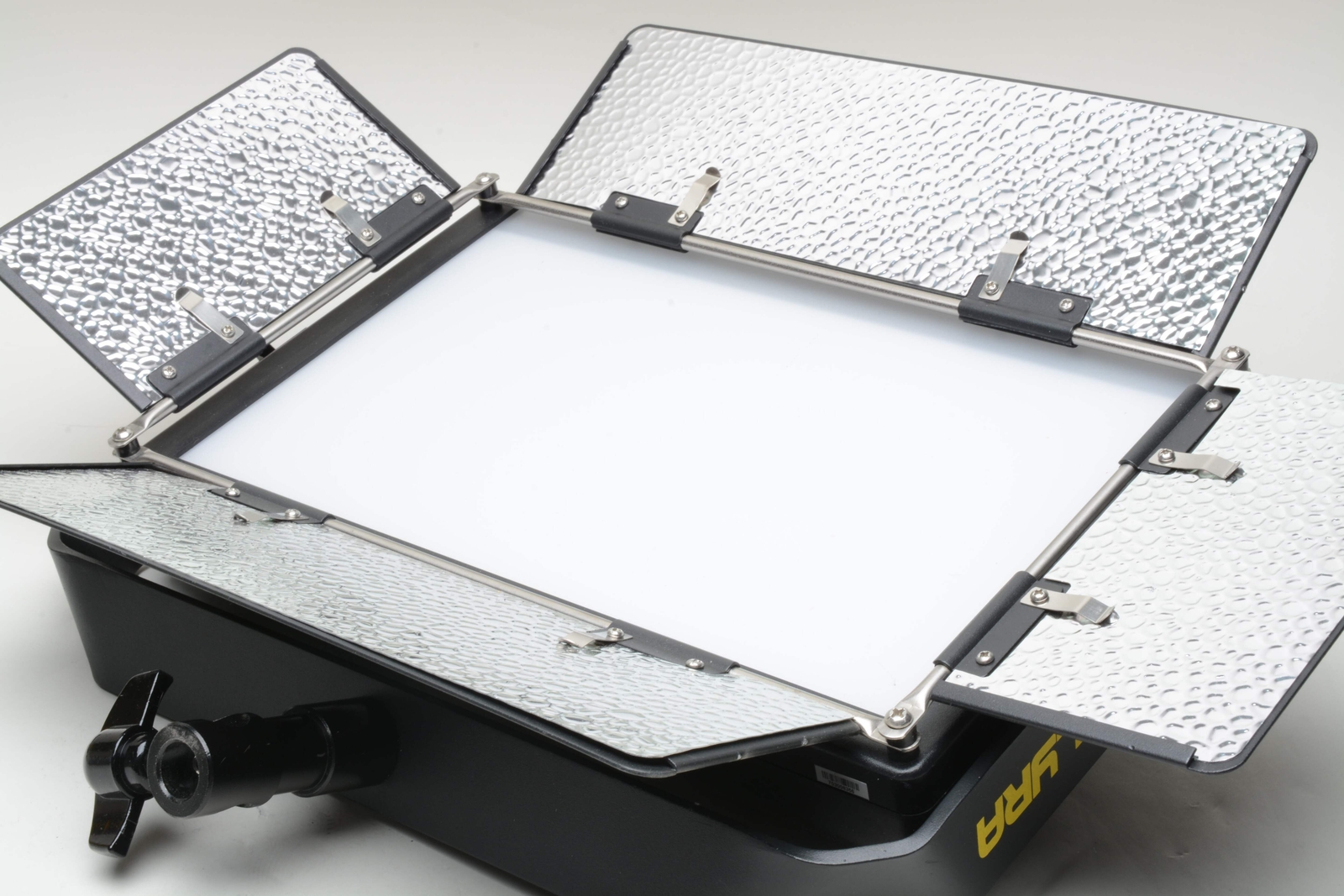 Ikan Lyra LB5 Bi-Color LED Light Panel, Barn doors, Power supply, Tested, Clean!