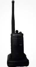 Motorola RDV5100 5Watt 10 Channel VHF Two Way Radio W/Charger