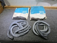 5659 Corvette Door Main Weatherstrip Seals Gm Nos Pair 57 58 3736269 270