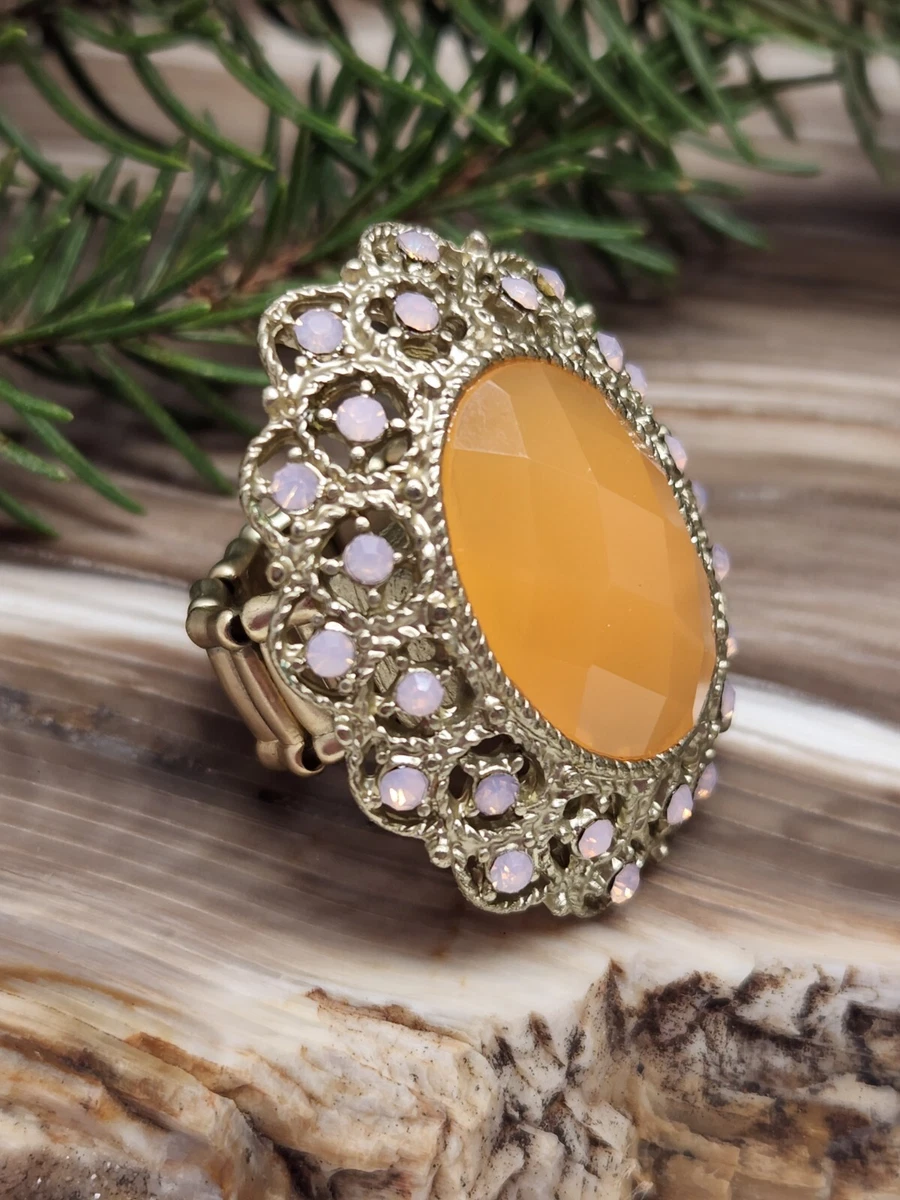 Cocktail rings hotsell costume jewelry