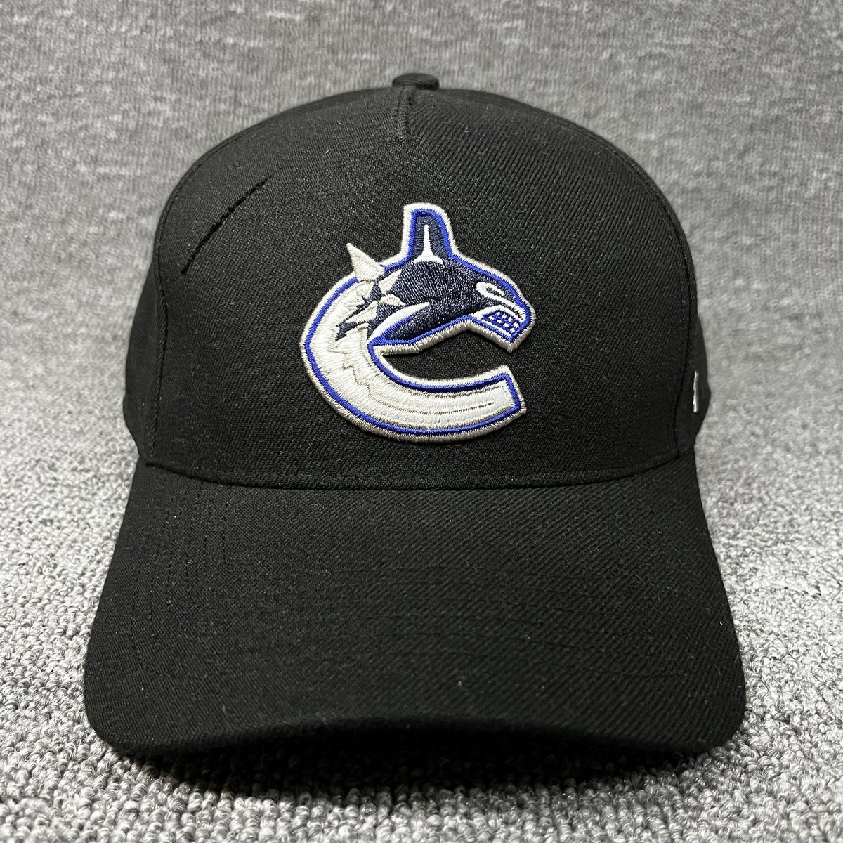 Vancouver Canucks '47 Brand Hitch Snapback Hat Black NHL Cap Green Underbrim