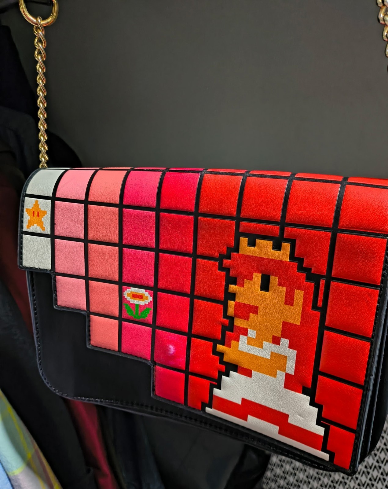 Danielle Nicole x Nintendo Princess Peach Crossbody Bag/Purse