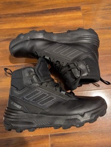 adidas gazelle silver green womens adidas Men's TERREX Unity Leather Mid COLD.RDY Hiking Boots – runnwalk main image 1