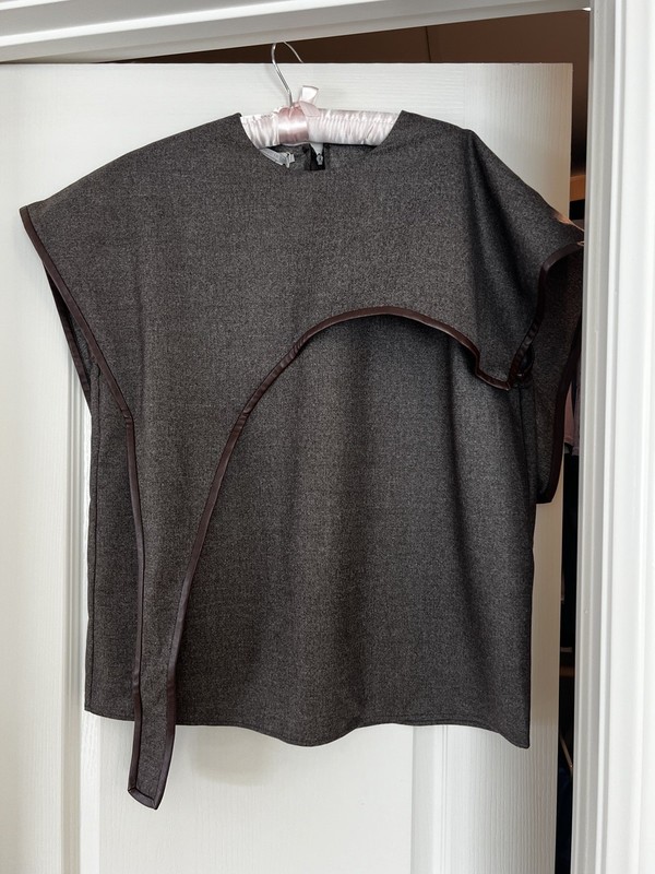 New $ 1100. Stella McCartney Brown Metallic Wool Blend Top Zip Back IT 44