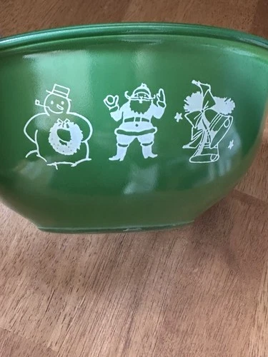 Pyrex Seasons Greetings 323 Bowl Green Clear Bottom Santa Snowman Bell Christmas