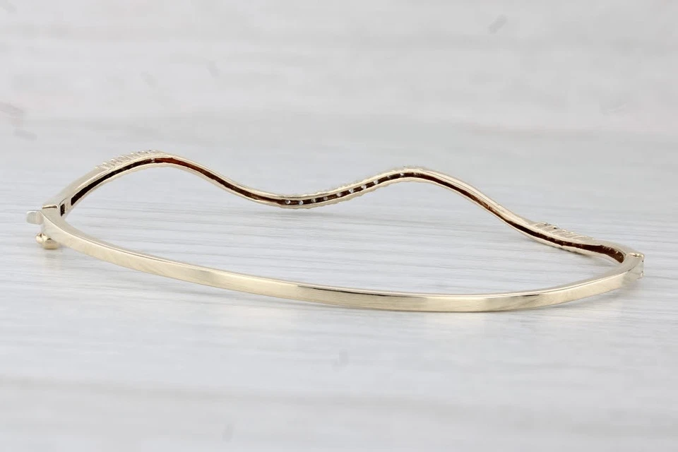 Brazalete Brazalete Diamante Contorneado 0.25ctw Oro Amarillo 10k 6.75" 2.1mm Foto 3 de 4