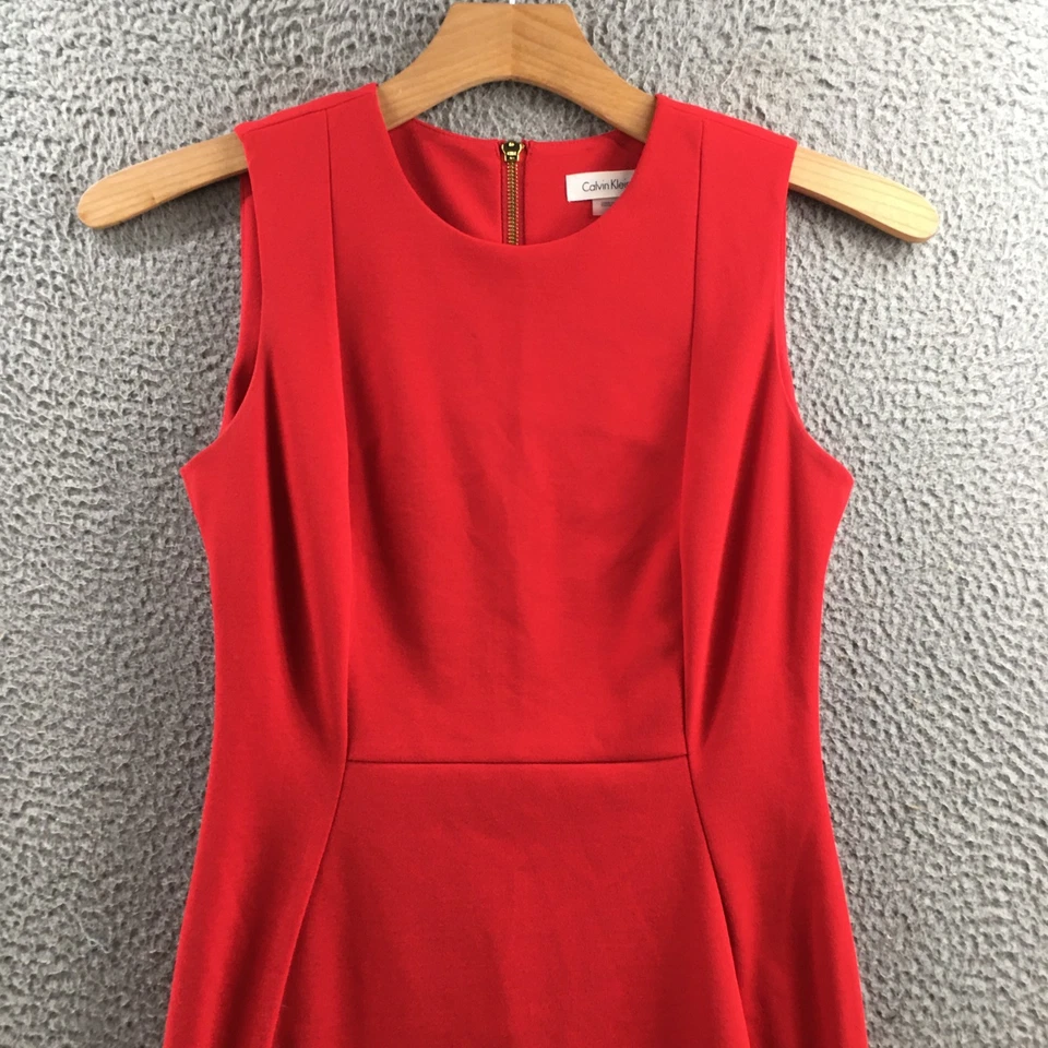 Vestido para mujer Calvin Klein 8 rojo sin mangas funda expuesta cremallera regular poliéster Foto 2 de 4