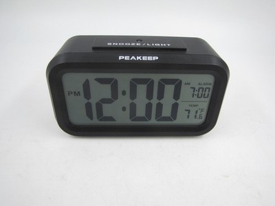 Peakeep Digital Alarm Clock Snooze Night Light Temperature Display Black Desk