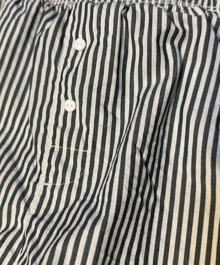 Pantalones Cortos de Pijama VS PINK Verde y Blanco Rayas Tencel PJ Dormir Cuadrado Medianos Usados en Excelente Condición Foto 2 de 4