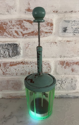 Vintage 1930’s Uranium Glass Lorraine Metal Food Nut Chopper New York USA