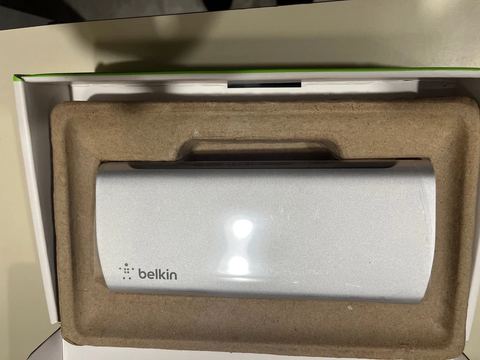Estación de acoplamiento Belkin Thunderbolt 3 Dock Pro F4U095 USB-C Foto 3 de 4
