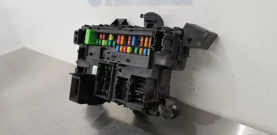 22 FORD F550 SUPER DUTY BCM SMART JUNCTION BOX BODY CONTROL MODULE LU5T15604FABV - Image 3 of 4