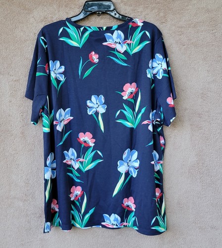 *NEW* Karen Scott Americana Floral Navy Blue Top Henley Neck Short Sleeve - NWT - Picture 15 of 18
