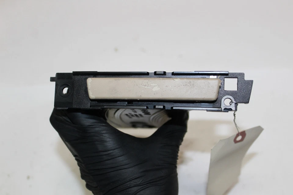 BMW E90 335i 2007-2011 montaje portavasos delantero izquierdo lado del conductor K7214 Foto 4 de 4