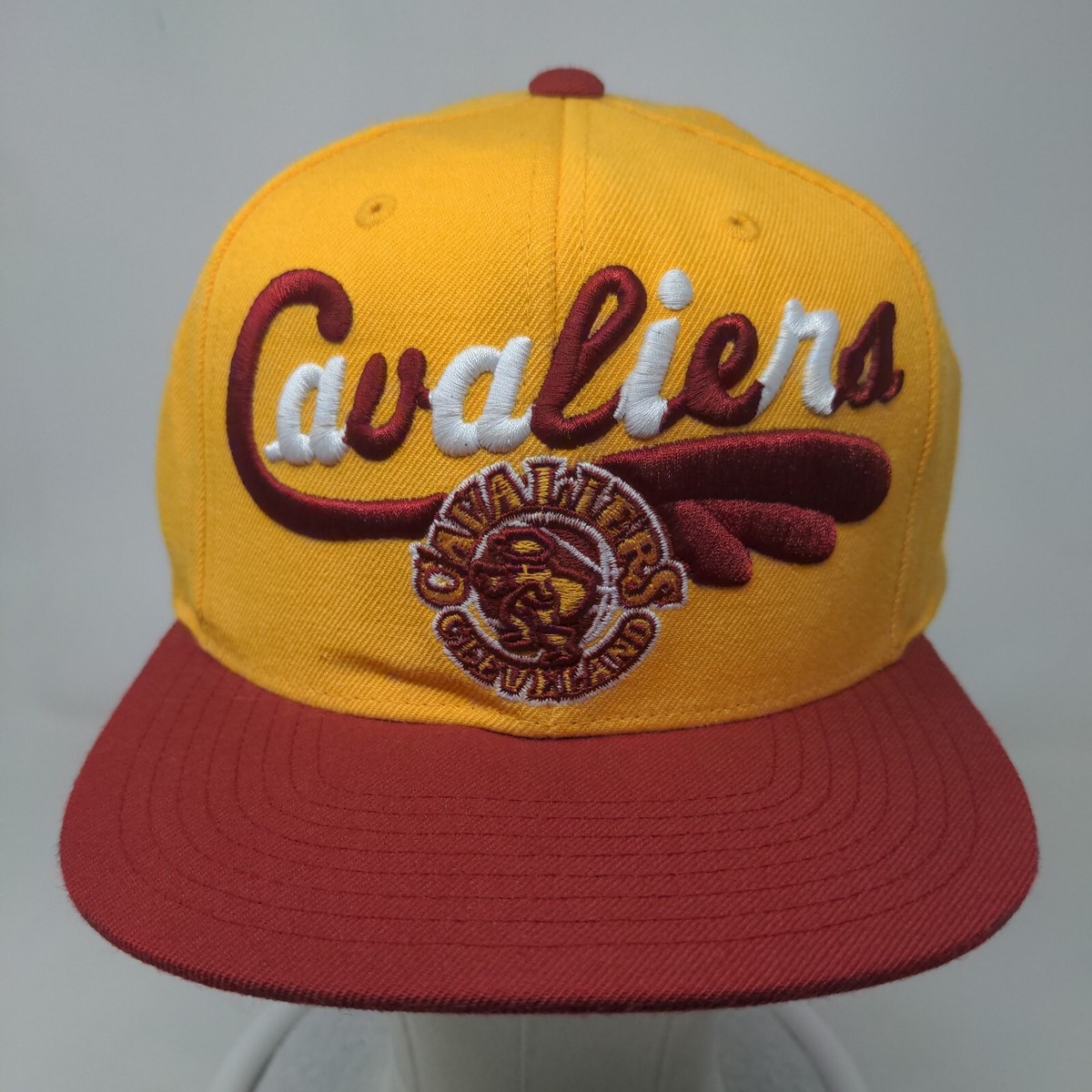 Mitchell & Ness Men's Snapback Hat OSFA Embroidered Cleveland