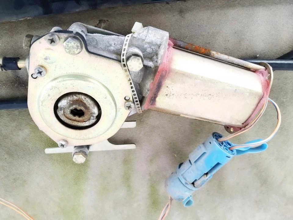 Ford Escort 1994 Sunroof Motor used, Genuine #915117-52 - Bild 1 von 1