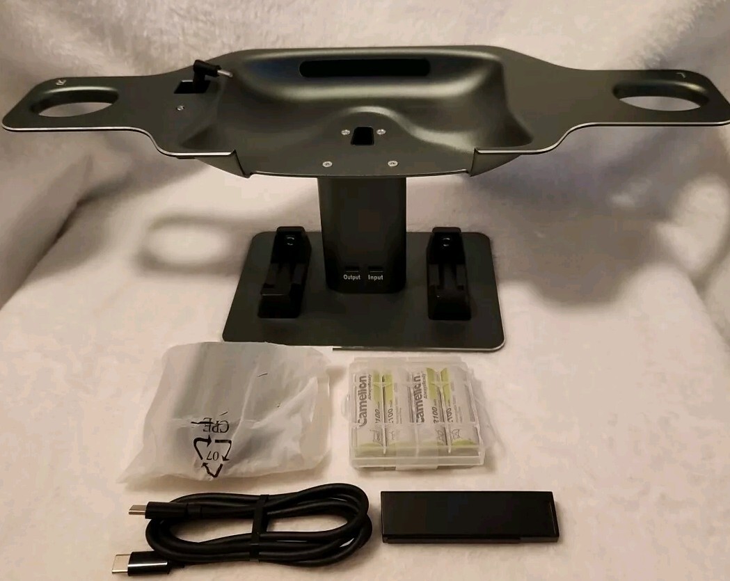 VR headset fast charging station dock stand for Oculus Quest 2-image