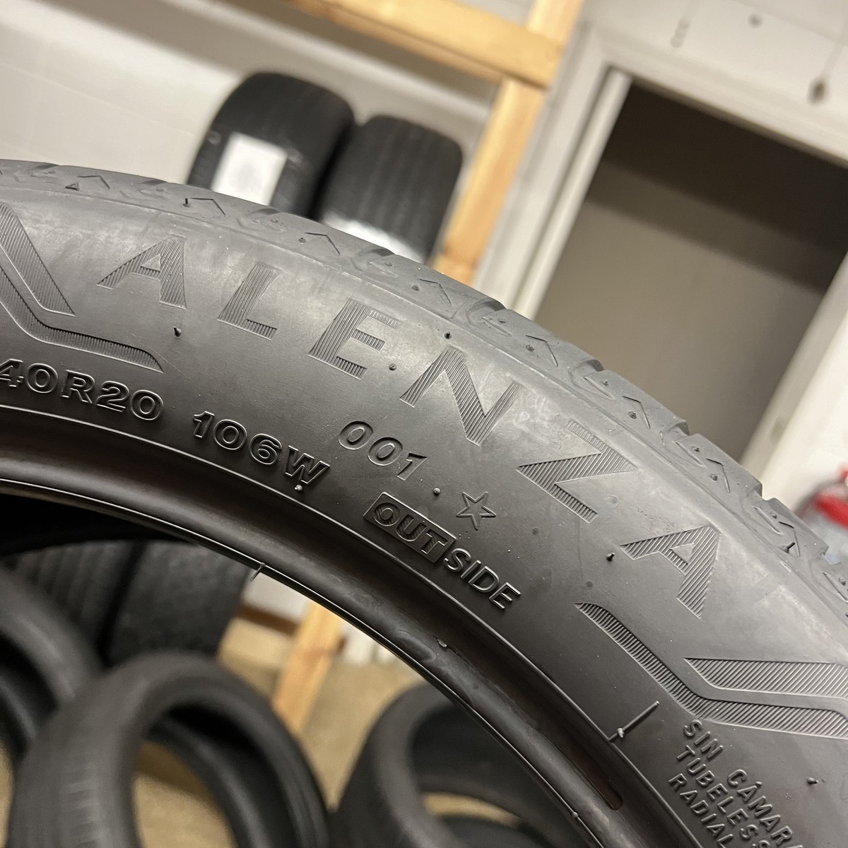 1 Tire LikeNEW Bridgestone Alenza 001 RFT RunFlat 275/40R20 106W