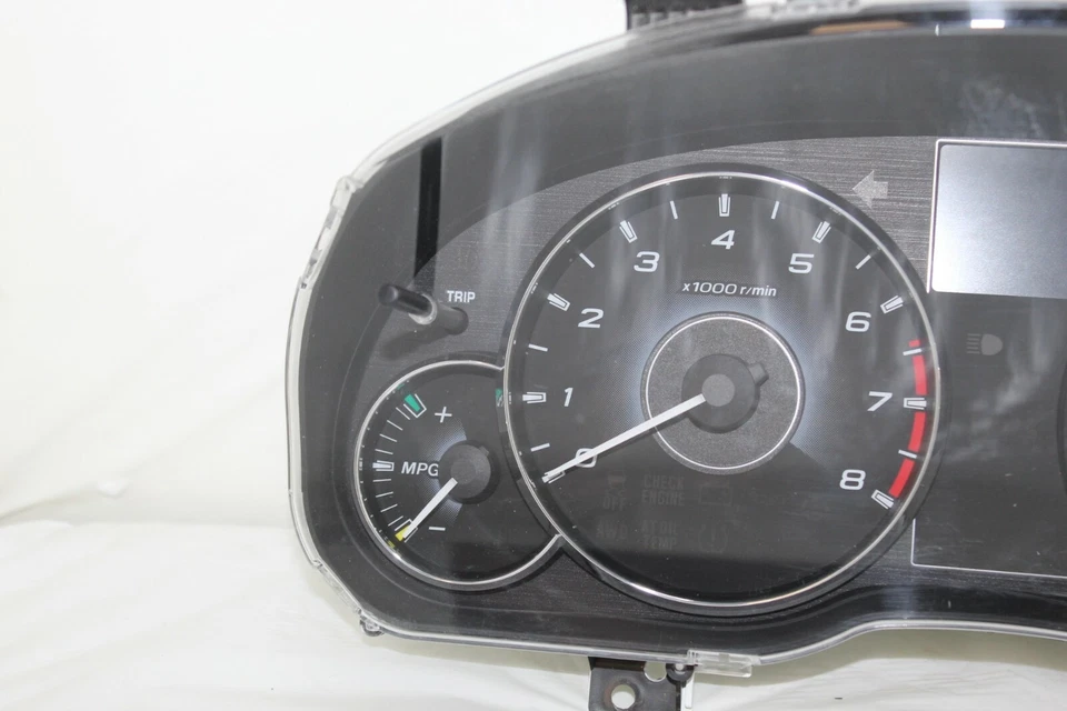 Cuadro de instrumentos velocímetro medidores de panel de instrumentos Subaru Legacy 2010 70.719 millas Foto 2 de 4