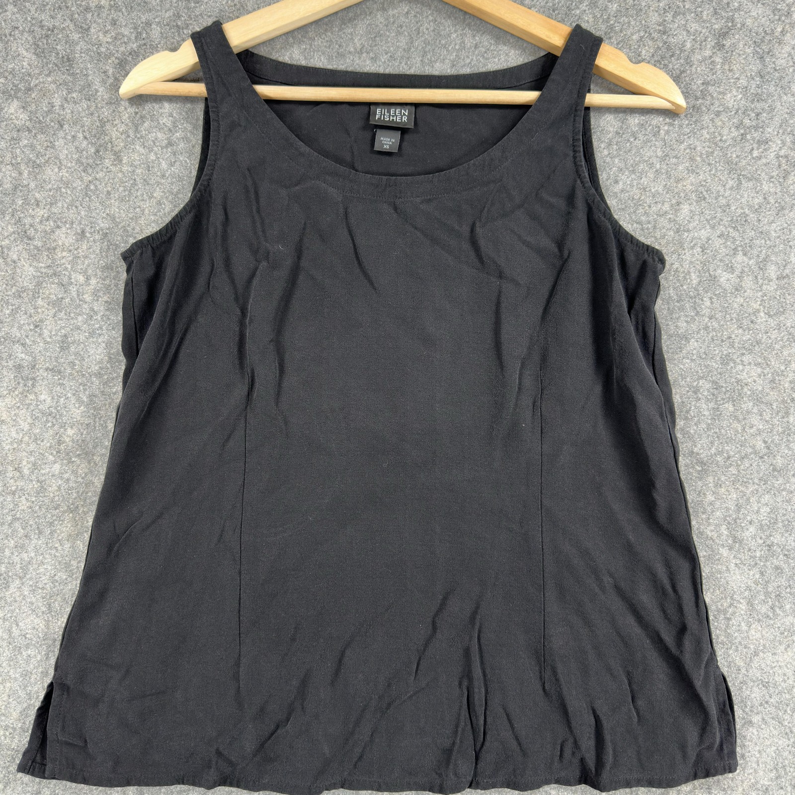 Eileen Fisher Tank Top Womens XS Black 100% Silk Scoop Neck Sleeveless