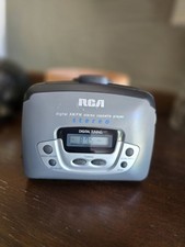 RCA Portable AM/FM Stereo Cassette Player RP-1872B