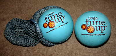 YOGA Tune Up Fitness Therapy Massage Ball Plus The Roll Model Pain Relief