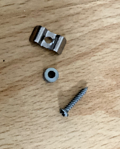 Squire by Fender Guitar String Tree x1 with screw and spacer - Picture 1 of 7