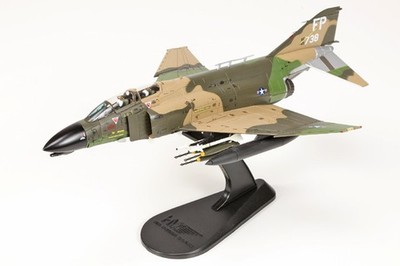 HA19081 Hobby Master F-4D Phantom II 1/72 Model #66-8738 USAF 8th TFW, 497th