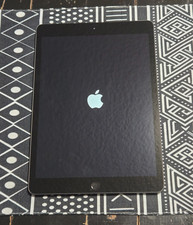 Apple iPad 7th Generation A2198 32 GB, Wi-Fi  4G, 10.2 in - Space Gray