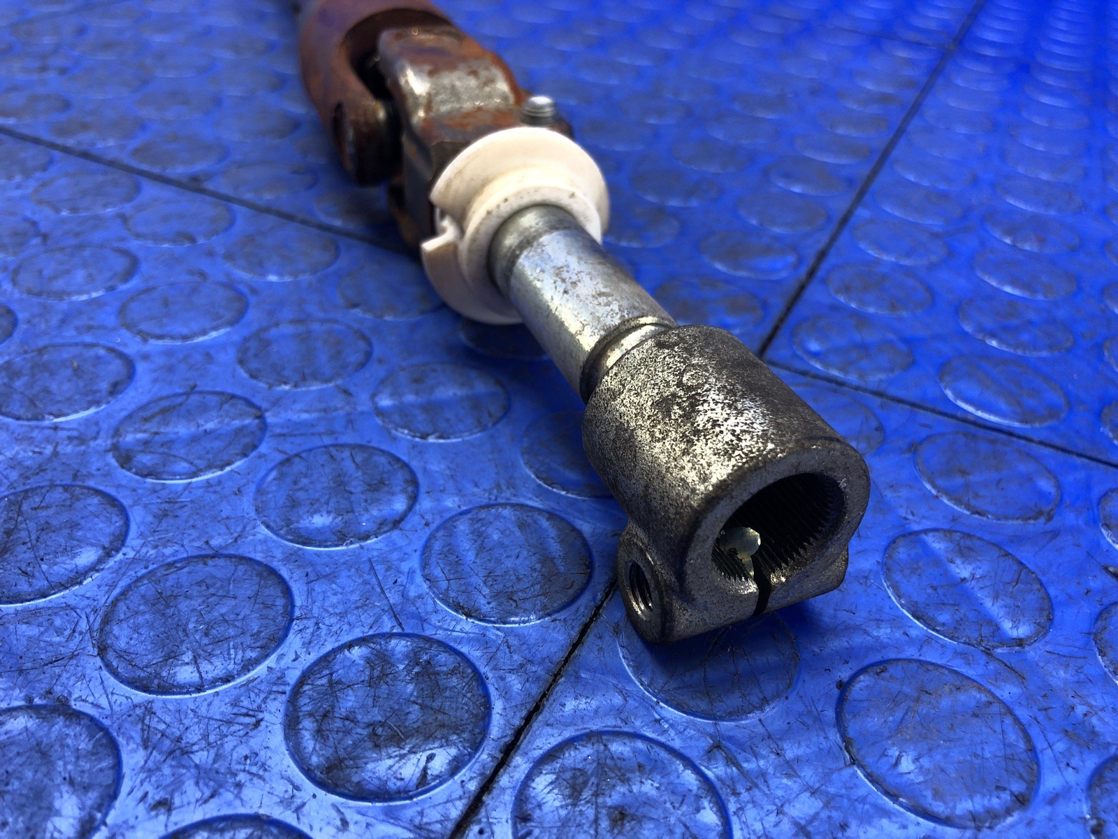 LAMBORGHINI GALLARDO OEM COLLAPSIBLE STEERING COLUMN SHAFT ROD 400419501B