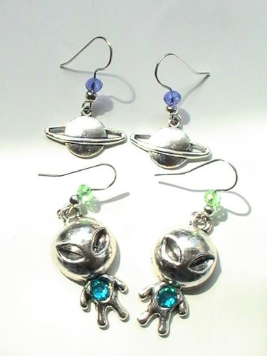 Silver Earrings Aliens & Ringed Planet Space Universe Extraterrestrial X-FILES ! - Picture 5 of 12