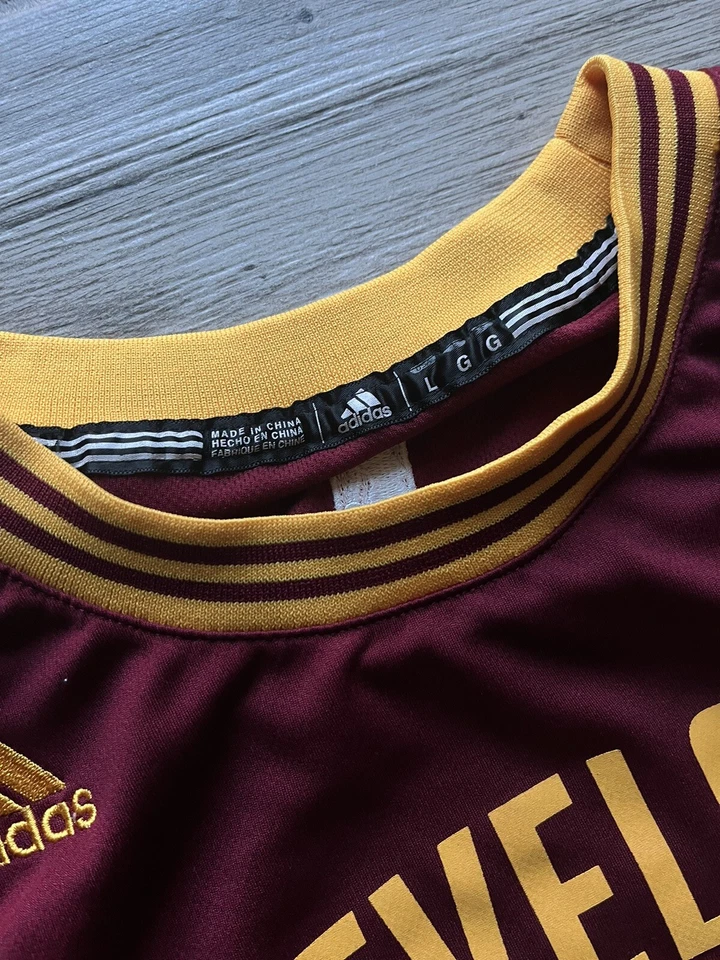 VTG Adidas NBA Lebron James Cleveland Cavaliers #23 Jersey Boys Youth Large - Image 3 of 4