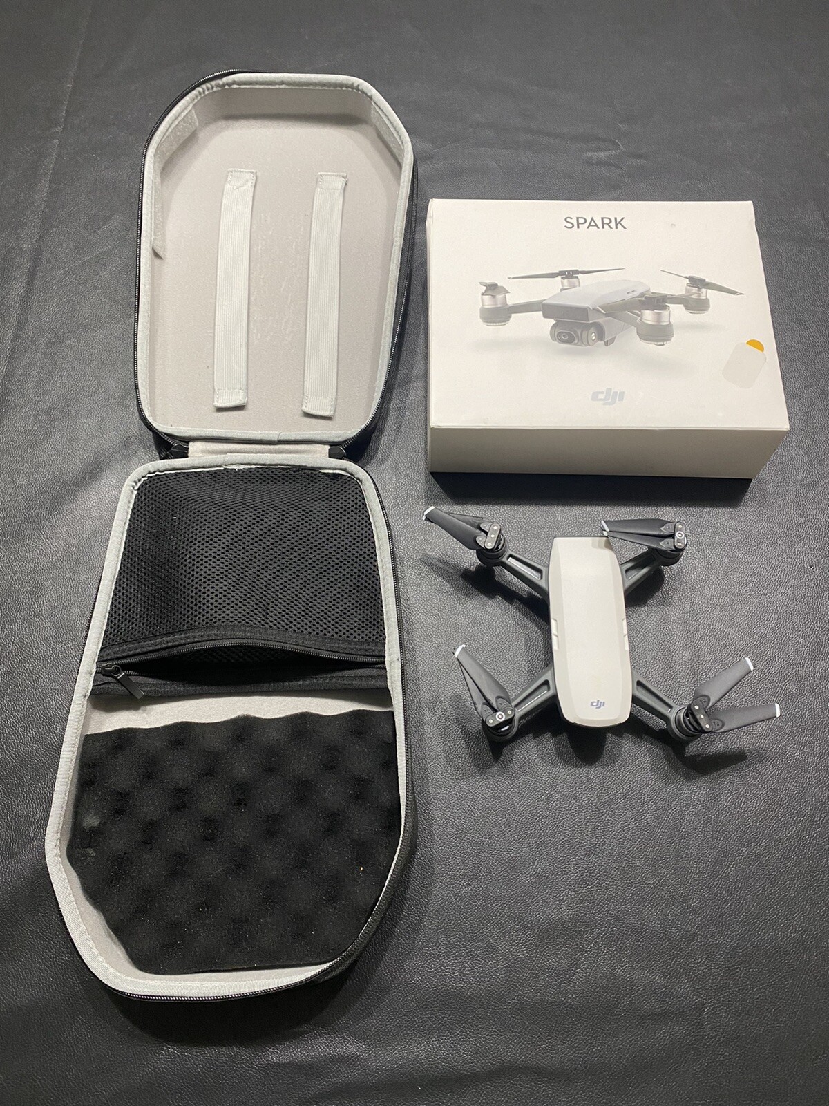 🔥DJI Spark Camera Drone - No Remote Controller/ Original Battery - Working🔥-image