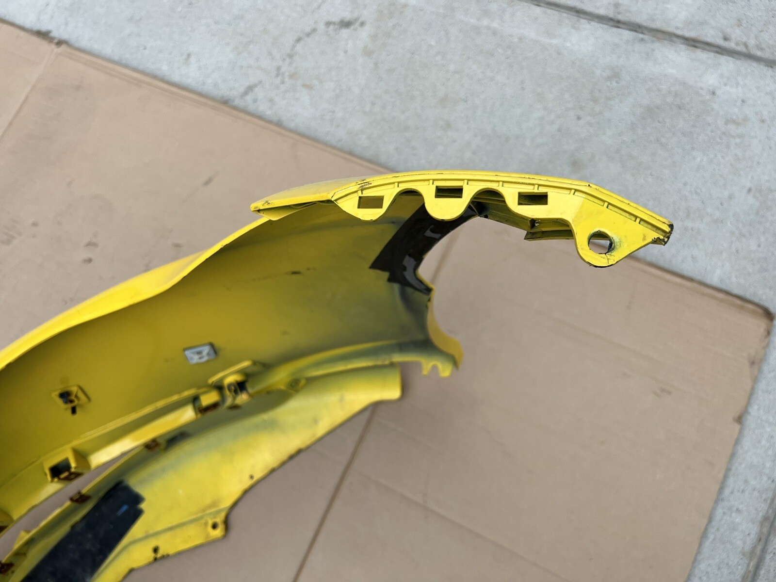 ✅🔥 FERRARI F169 ROMA FRONT BUMPER COVER 2020 2021 2022 2023 898568 OEM Yellow