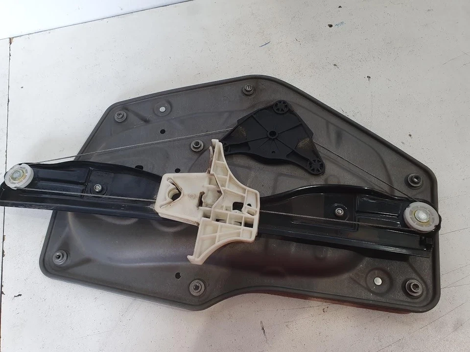 SKODA SUPERB RIGHT REAR DOOR REGULATOR ONLY, 03/09-12/15 09 - Image 2 of 4