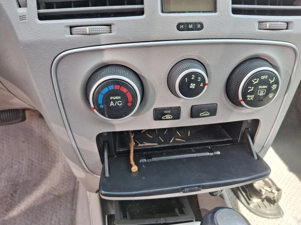 Conjunto de filtro de aire usado se adapta a: Hyundai Sonata 2007 2,4 grado A Foto 4 de 4