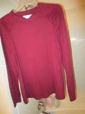 NWOT women's long sleeve t-shirt Liz Claiborne Size L burgundy color