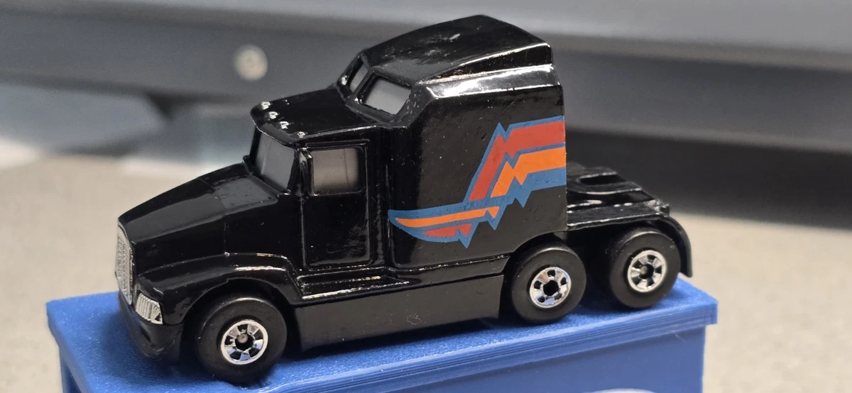 25+ Hot Wheels Kenworth Diecast Tractor Trailers/Semis for sale