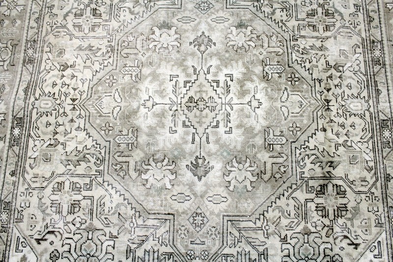 10X7 MUSEUM MASTERPIECE ANTIQUE HAND KNOTED VEGETABLE DYE HERIZZ TABRIZZ RUG