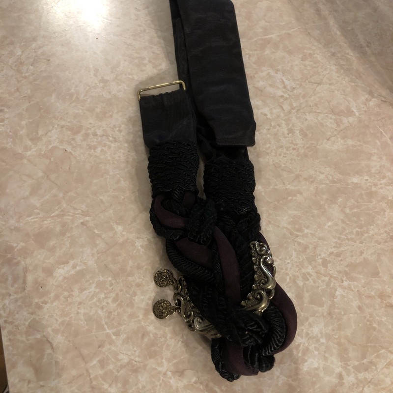 Bari Designs/ USA Black braided belt Gold Hanging Jewel buckle-S/M Vintage