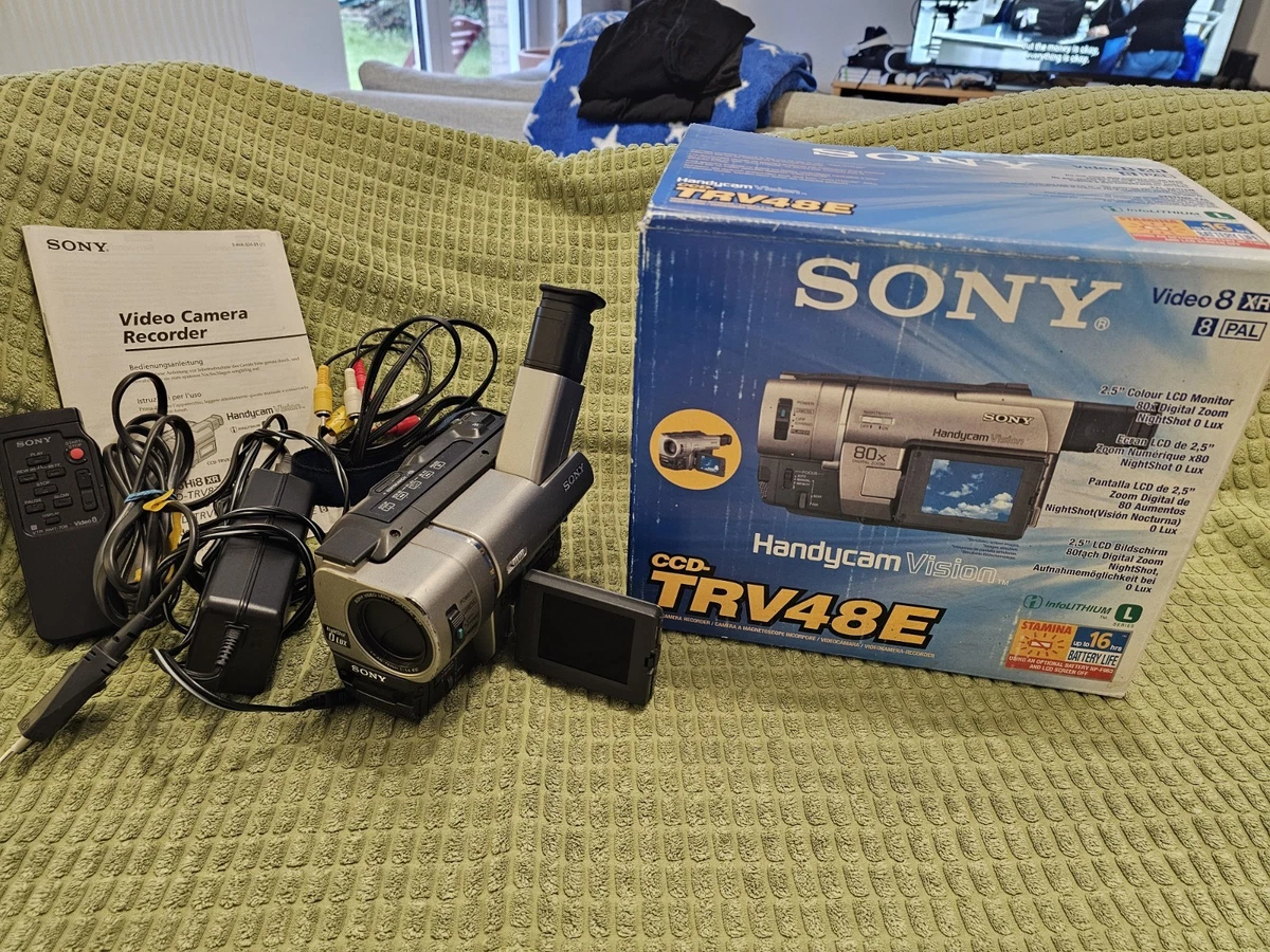 Camescope Sony Handycam Vision CCD-TRV46E - Hi8, Avec Accessoires, Excellent état